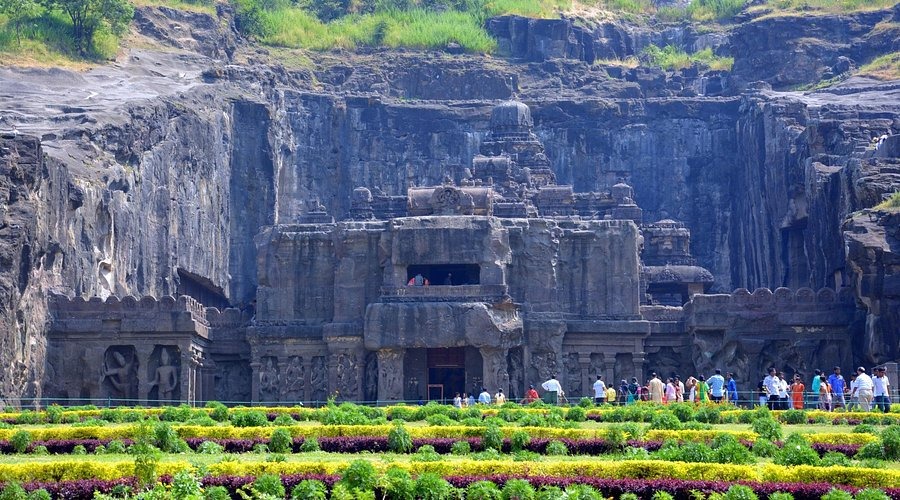 HOTEL ELLORA CROWN